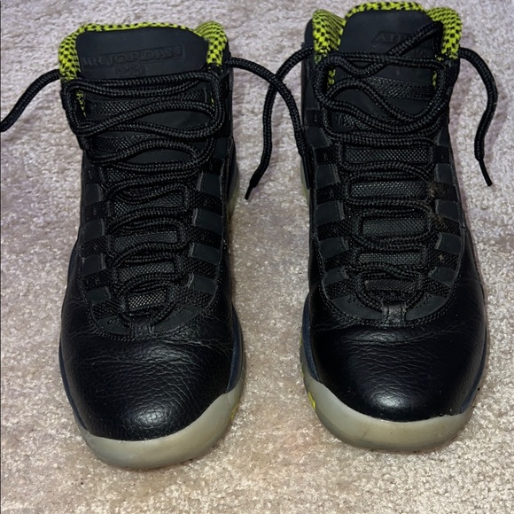 Air Jordan Retro 10 Black Yellow Sneakers - Picture 3 of 4
